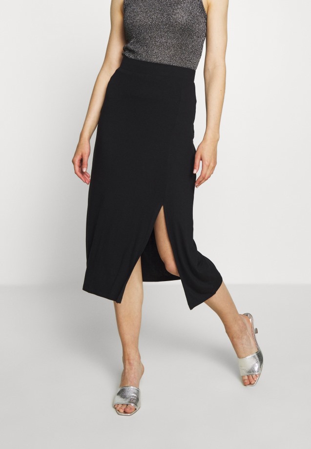 Black Gabor Leather - Classic Heels