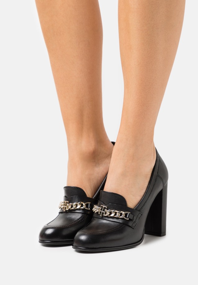 Black Leather - Classic Heels Gabor
