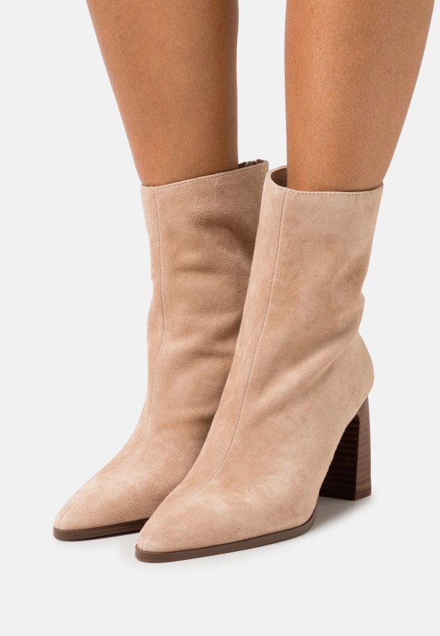 Chino Gabor Classic Ankle Boots