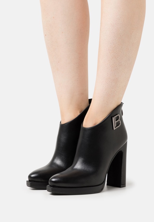 Cognac Gabor Platform Heels