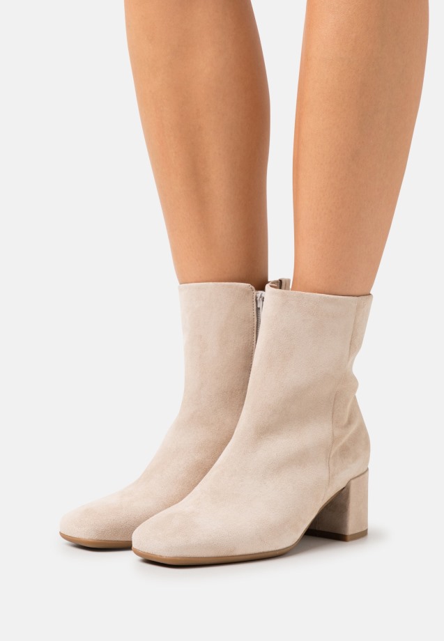 Dust Gabor Lace-Up Ankle Boots