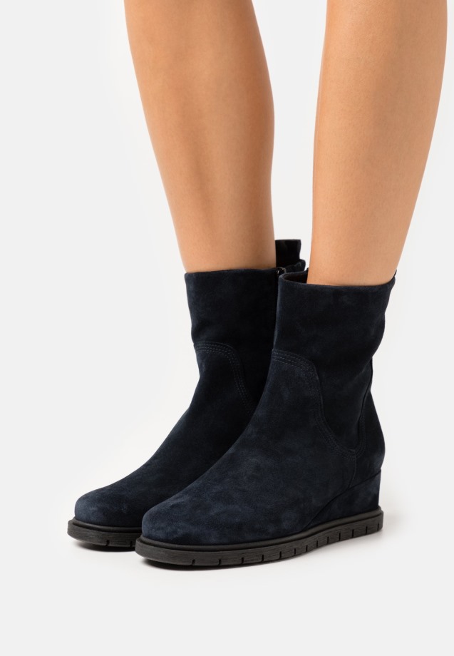 Dust Gabor Lace-Up Ankle Boots