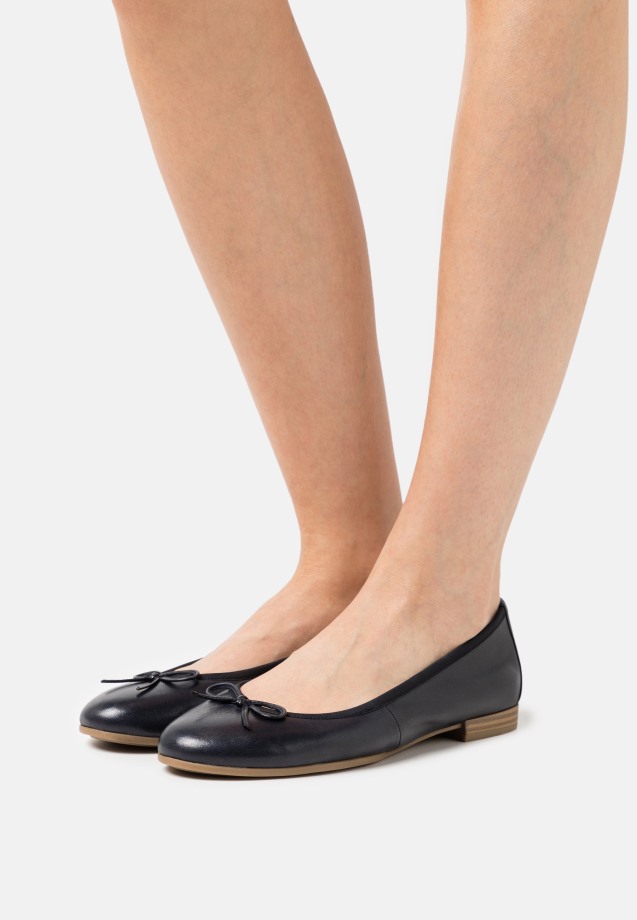 Gabor Black Ballet Pumps Women