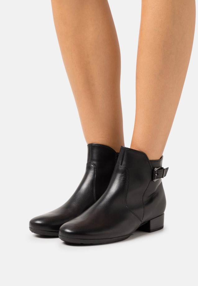 Gabor Black Cowboy/Biker Ankle Boot