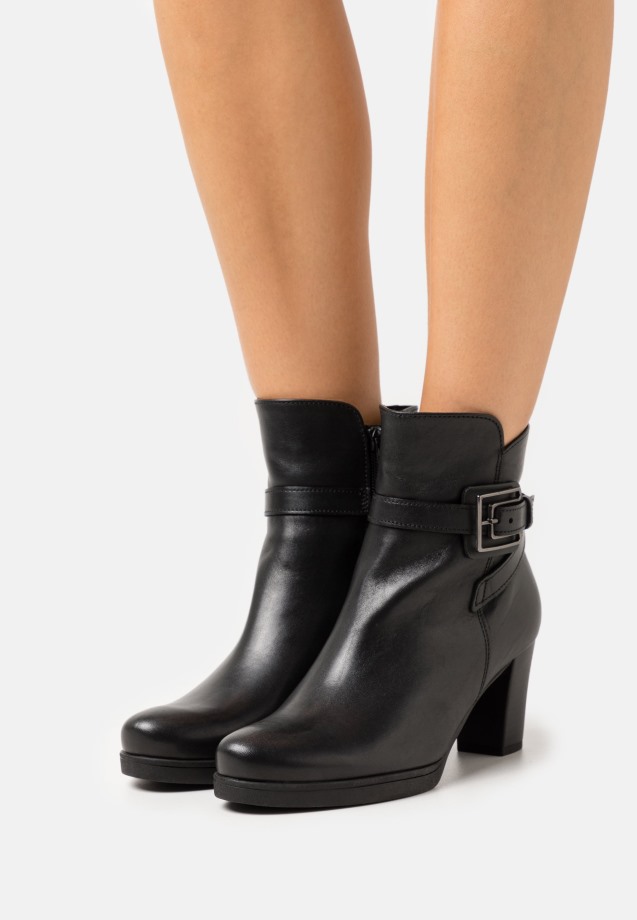 Gabor Black Lace-Up Ankle Boots