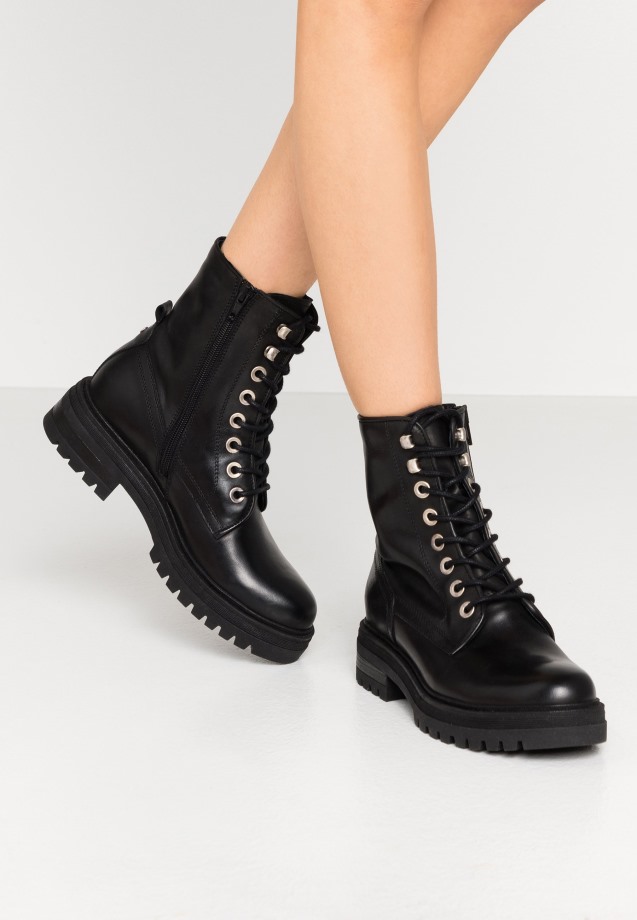 Gabor Lace-Up Ankle Boots Cognac