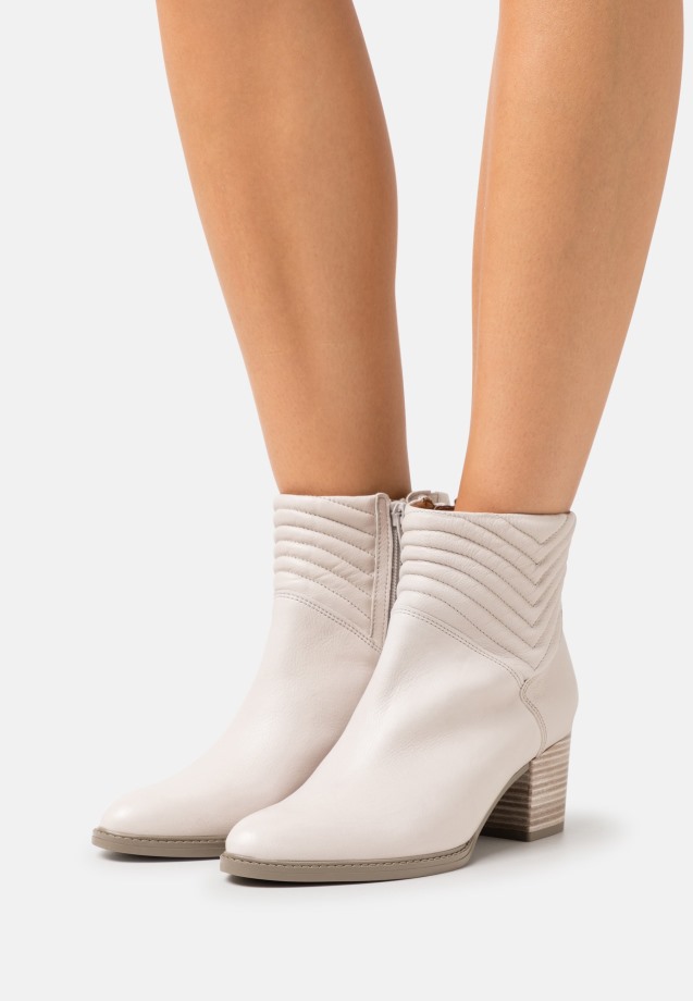 Gabor Panna Lace-Up Ankle Boots
