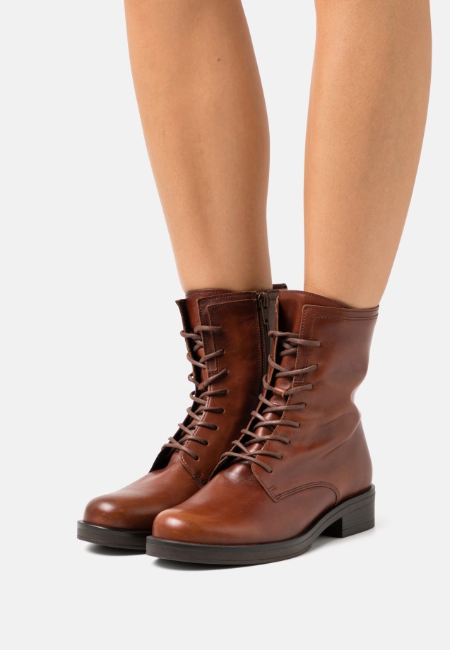 Gabor Panna Lace-Up Ankle Boots