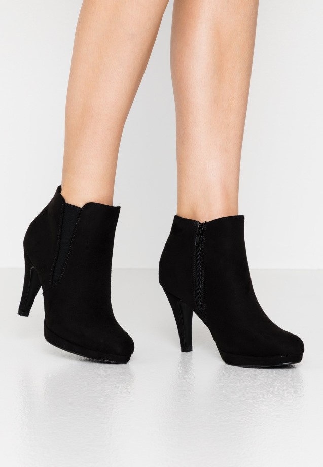 Gabor Pumps Classic Heels Black