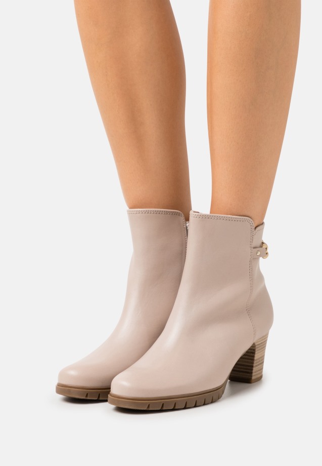 Gabor Salbei Classic Ankle Boots