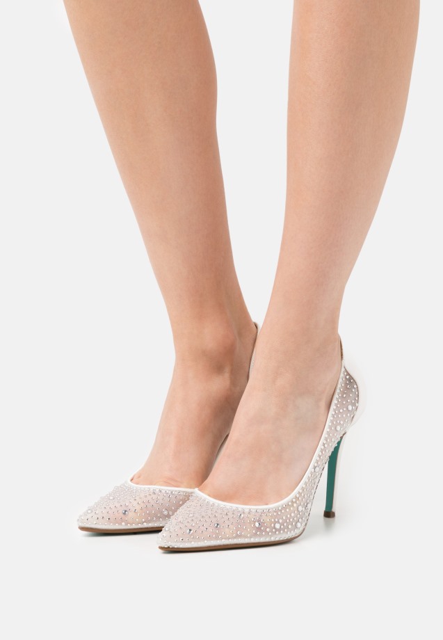 Ivory Gabor Classic Heels