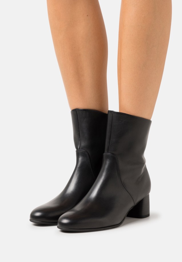 Lace-Up Ankle Boots Black Gabor Women