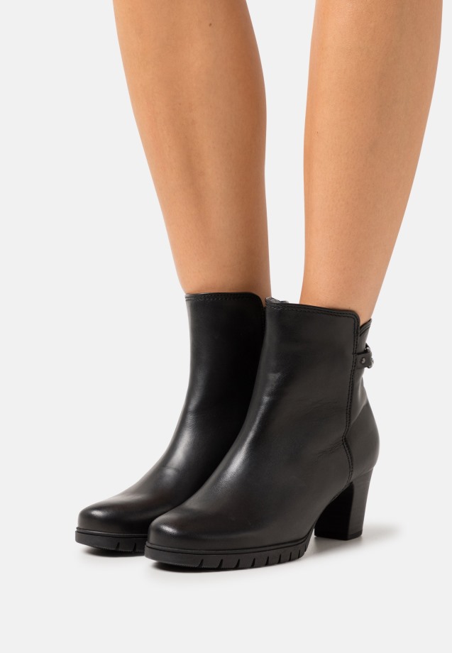 Lace-Up Ankle Boots Black Gabor Women