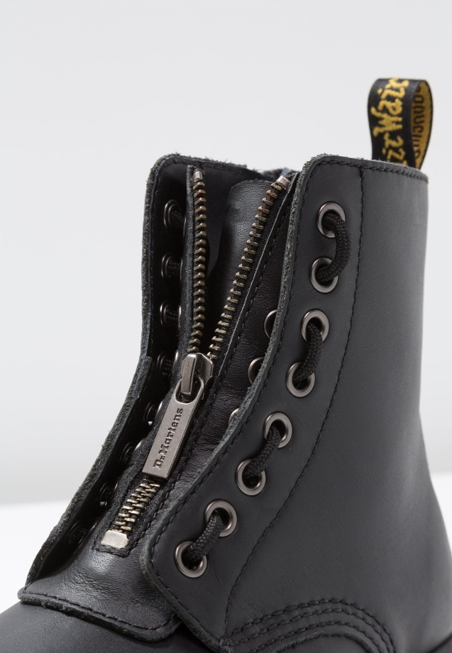 Vintage Black Gabor Leona - Lace-Up Heels