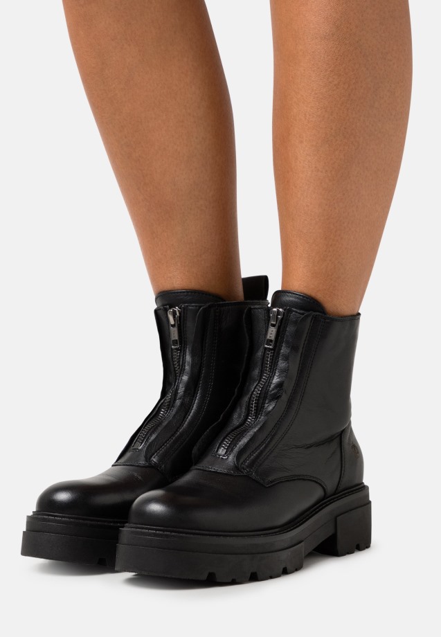 Women Gabor Black Classic Ankle Boots