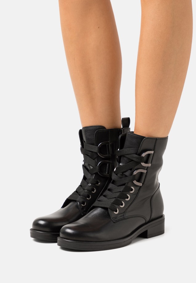 Lace-Up Ankle Boots Black Gabor